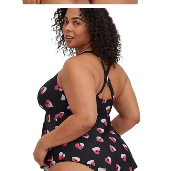 TORRID HEARTS PRINT TANKINI SWIMSUIT TOP ONLY, SIZE 1 - Picture 4 of 8